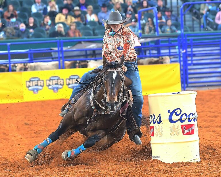 Meet Professional Barrel Racer Cheyenne Wimberley